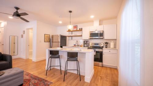 First Floor Private Studio Minutes from Lackland in San Antonio, USA
