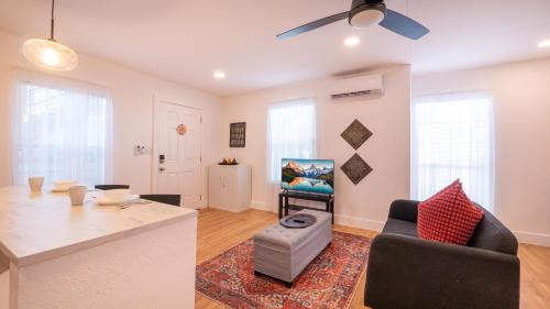 First Floor Private Studio Minutes from Lackland in San Antonio, USA