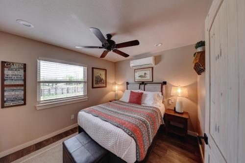 Treetop River Cabins on the Guadalupe River in Center Point (TX)