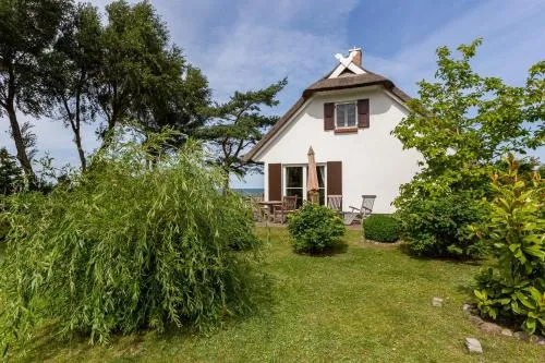 Haus am Hohen Ufer 02 in Ahrenshoop, Deutschland