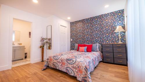 Private Studio Apt Near Downtown - 4 miles in San Antonio, USA