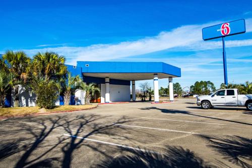 Motel 6-Opelousas LA - image 7