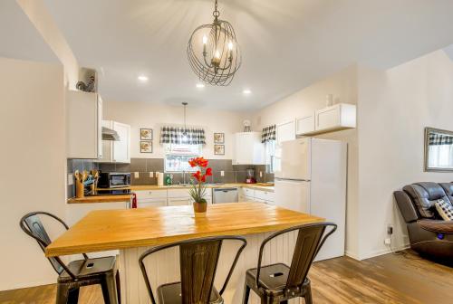 Comfy 4BD 3BA, Washer,Dryer, Large Rooms, Kids Corner, Sleeps 12 in San Antonio, USA