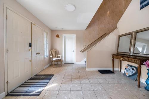 Charming Stay in Prime Vancouver Location in Vancouver, Canada