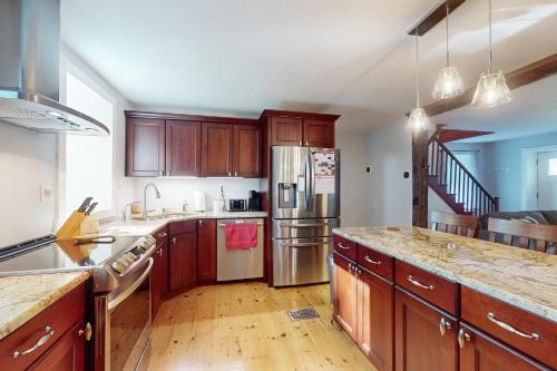 Lakeside Escape in Chazy, USA