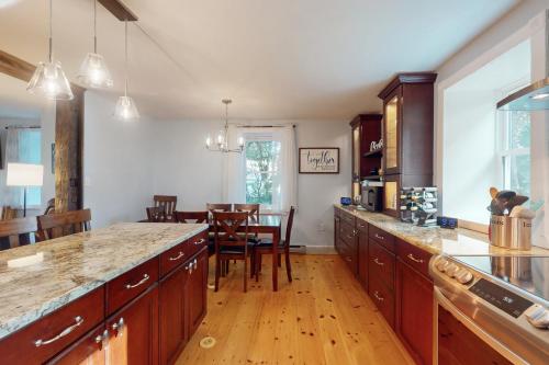 Lakeside Escape in Chazy, USA