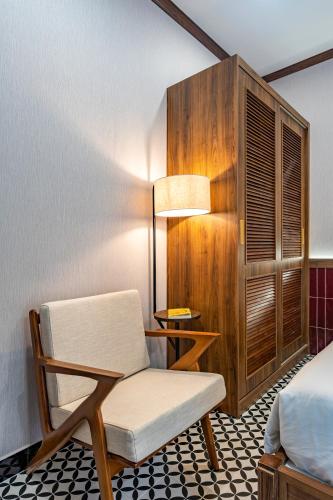 Double or Twin Room with Balcony image 2