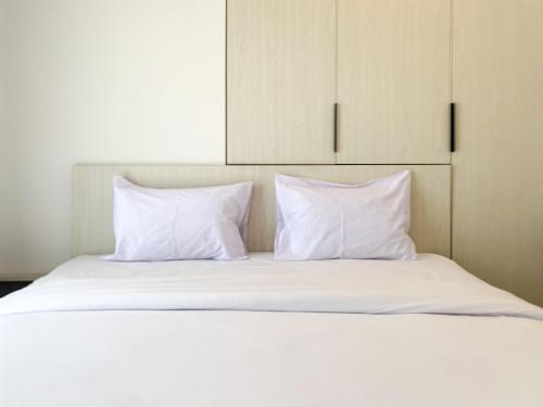 Comfort Strategic 2BR Apartment at Tokyo Riverside PIK 2 By Travelio, Tangerang
