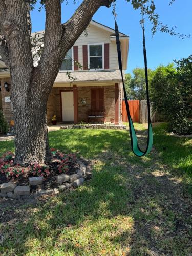 Beautiful Home in Katy TX in Hoffpauir Airport, USA