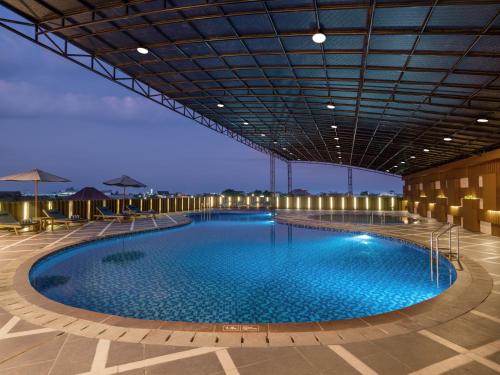 Swimming pool, ASTON Pekalongan Syariah Hotel & Conference Center in Pekalongan