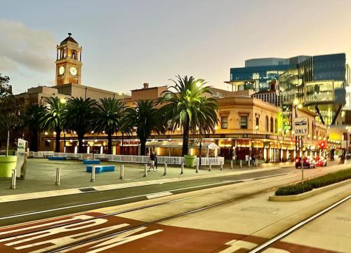 Boardwalk on Honeysuckle