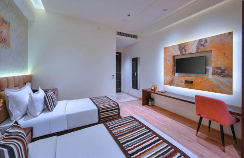 room detail thumbnail 1