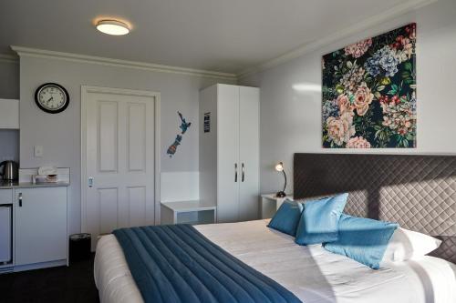 1 queen bed