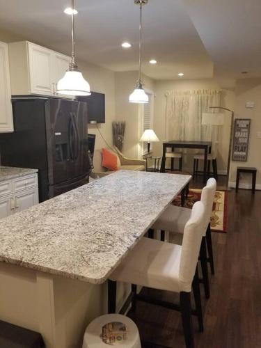 Beautiful New 4 Bedroom 3 Bath Family Home Or 1 BR Apt Nr Howard U Downtown NW DC Beautiful New 4 Bedroom 3 Bath Family Home Or 1 BR Apt Nr Howard U Downtown NW DC