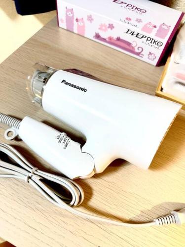105号室花園駅2分ツインベットルームミニキッチンと専用バスルーム付き