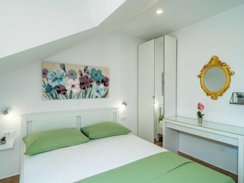 Apartment & Rooms Papa - Premium Double or Twin Room with Balcony and Partial Sea View Soba 2, Mlini (zdjęcie 6)