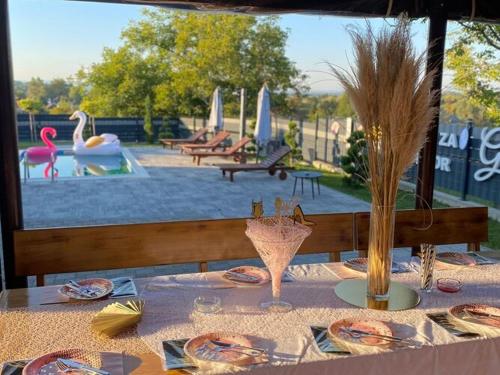 設施, Holiday Home Gracec - Three  Bedroom Holiday Home with swimming pool in 科汀