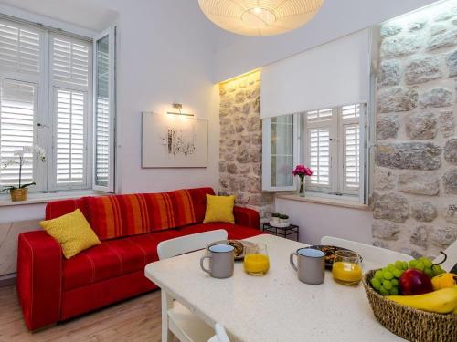 Midtown Apartments - One Bedroom Apartment with City view 4