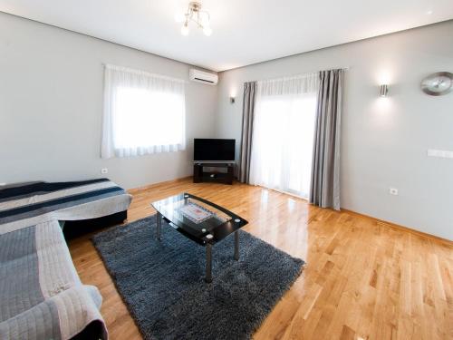 Apartments Anita-Luxury Three Bedroom Apartment with Terrace, Split (foto 3)