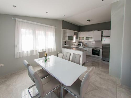 Apartments Anita-Luxury Three Bedroom Apartment with Terrace, Split (foto 2)