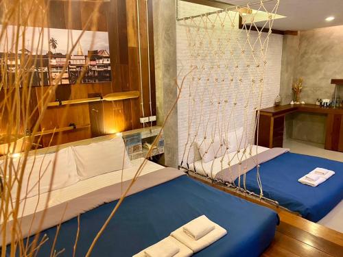 Windy Seaview Resort