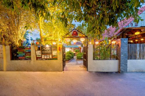 Exterior view, Serendipity experience Hoi An Hostel in Hoi An