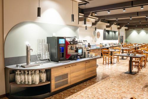Їжа та напої, Hotel all'Orso in Ронкаде