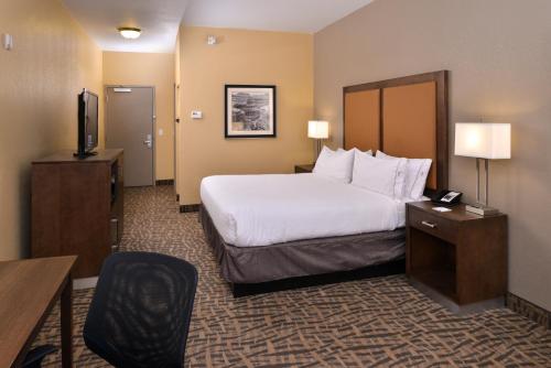 Photo - Holiday Inn Express & Suites Page - Lake Powell Area, an IHG Hotel