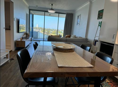 597715535 Harbour Quays Apartments