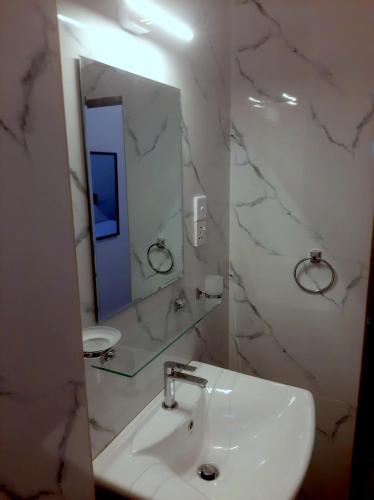 Standard Family Room image 8
