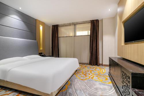 room detail thumbnail 1