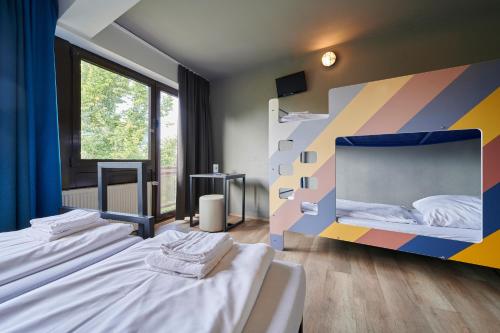 a&o Hamburg Reeperbahn near Millerntor Stadion