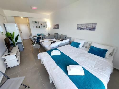 JUST on the beach Makenzy Studio in Kastella Beach