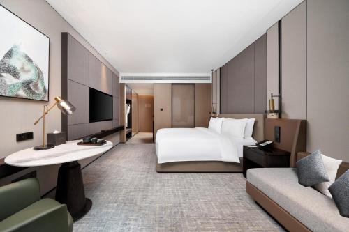 Grand Mercure Wuhan International Expo Center in Zhuankou Economic Development Zone