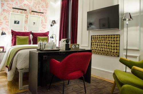 Browns Central Hotel - image 4