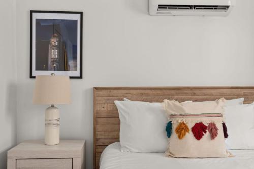 Charming Nashville Getaway Unit 12B apts in Nashville, USA
