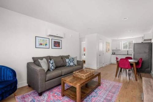 Charming Nashville Getaway Unit 12B apts in Nashville, USA