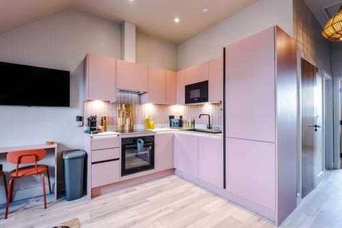 Two-Bedroom Apartment with City View image 10