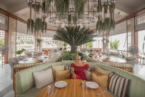 Restaurant, Dusit Thani Hua Hin in Hua Hin Beachfront