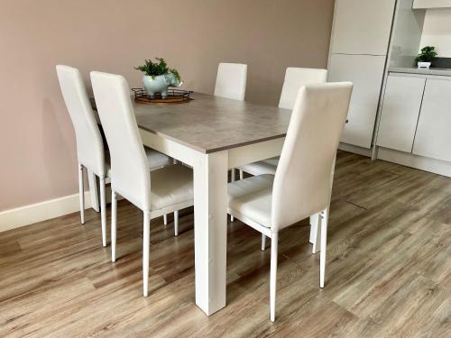 Facilities, Development House near Sandwell General Hospital