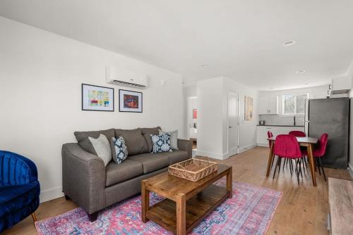 Chic Retreat in the Heart of Nashville Unit #4A apts in Nashville, USA