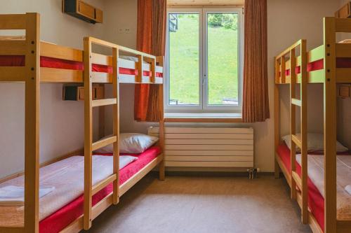 Davos Youth Hostel - image 5