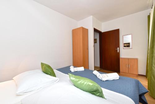 Apartment Zeljko 34 - image 12