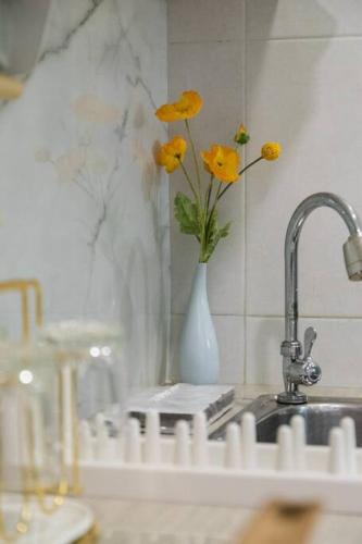 BKK Sukumvit71 1 Bed 2 Bath 1 Living 1 Kitchen