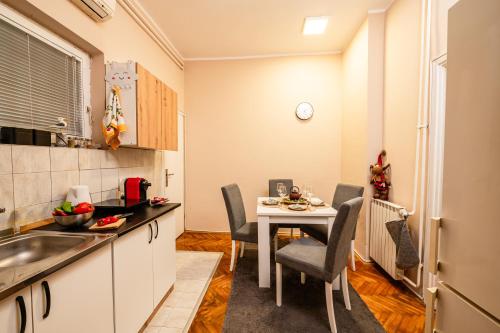 Cozy apartment in city center