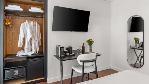 The Athenaeum - image 5