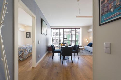 Contemporary Flat near São Bento by LovelyStay, Porto (foto 2)