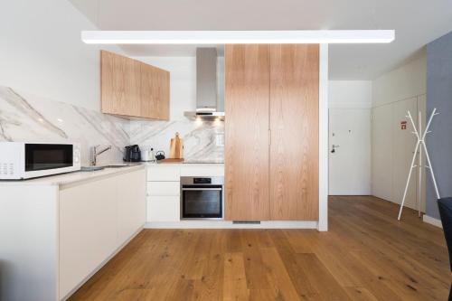 Contemporary Flat near São Bento by LovelyStay, Porto (foto 3)