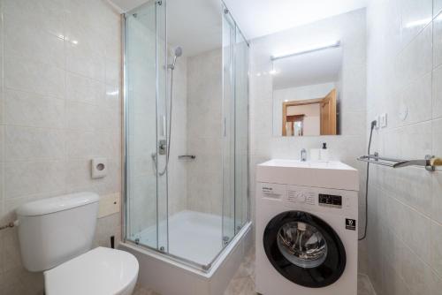 Studio Apartment image 8