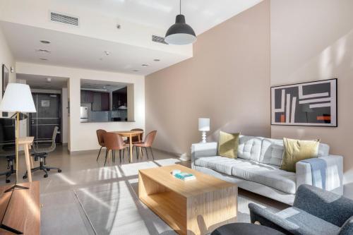 Blueground Culture Village sauna pool gym DXB-1464, Dubaj (fotografie 2)